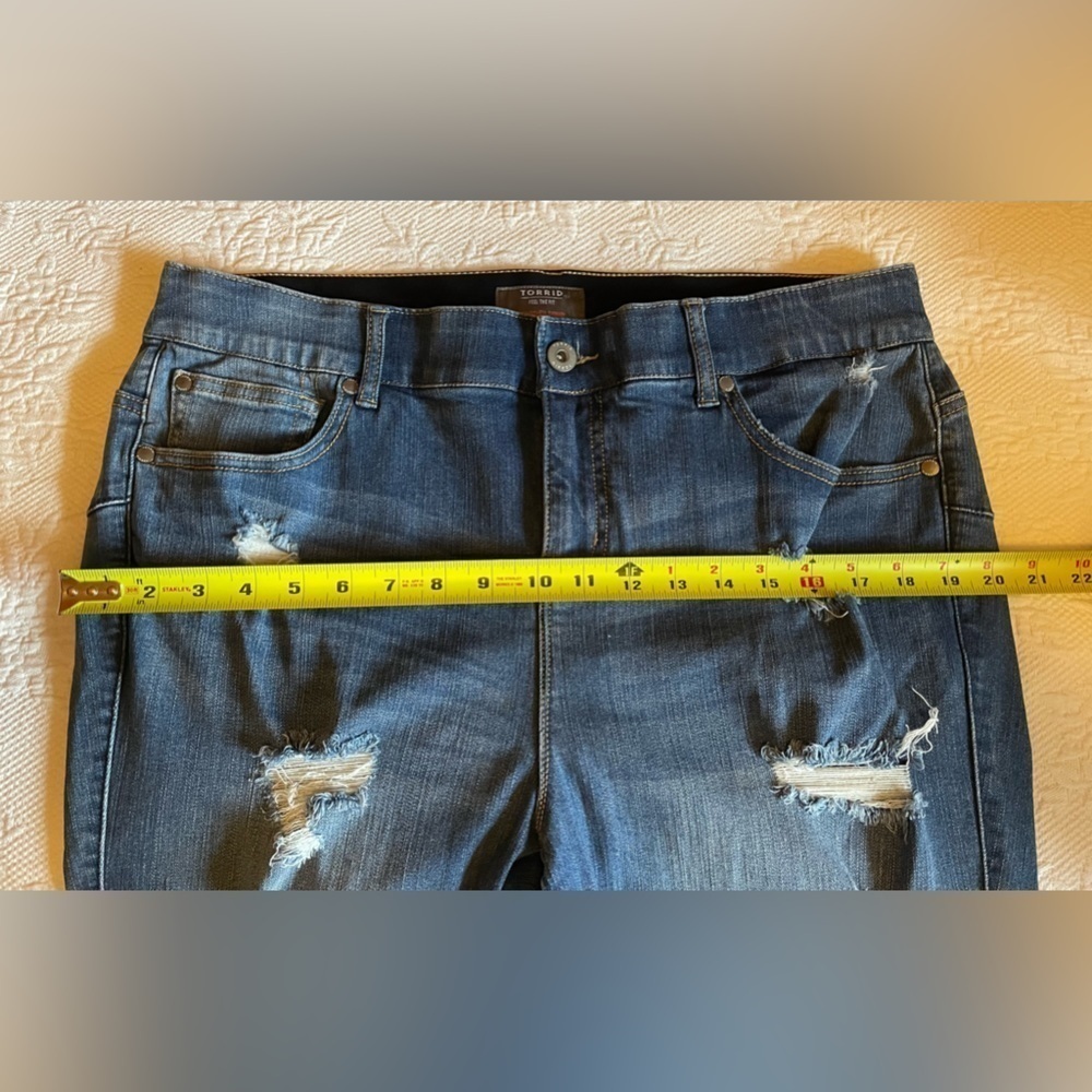 Torrid Bombshell Skinny Premium Stretch - Picture 9 of 10